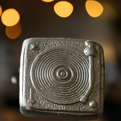 In the mix  - Stamped Turntable 1 Troy Oz Silver, Collectible Investment, Perfect Gift for Music Enthusiasts - Image 3