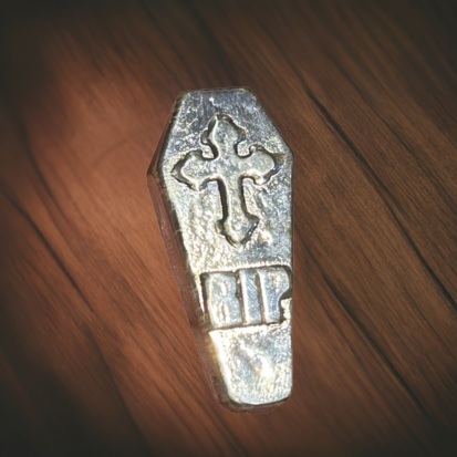1 Troy Oz Solid Silver RIP Coffin - Image 8