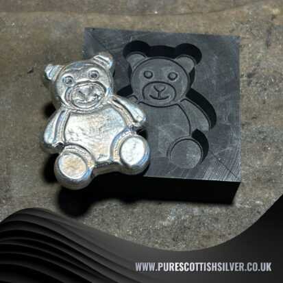 Graphite Mold in Bear Shape, Ideal for Casting Metals and Glass, 50mm x 50mm x 20mm, Great Gift for DIY Enthusiast 2
