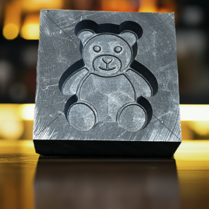 Graphite Mold in Bear Shape, Ideal for Casting Metals and Glass, 50mm x 50mm x 20mm, Great Gift for DIY Enthusiast - Image 11
