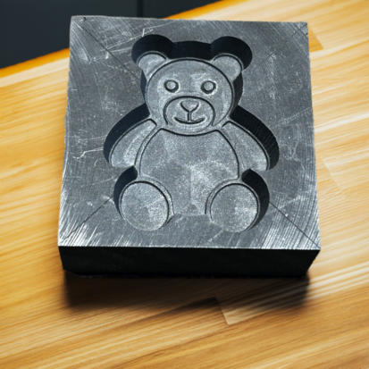 Graphite Mold in Bear Shape, Ideal for Casting Metals and Glass, 50mm x 50mm x 20mm, Great Gift for DIY Enthusiast - Image 5