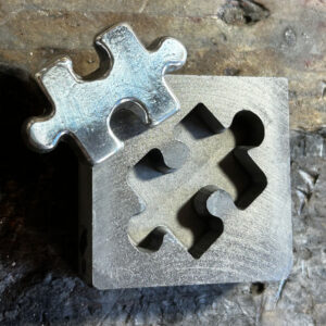 Graphite Mould – Jigsaw Piece – 50 Grams