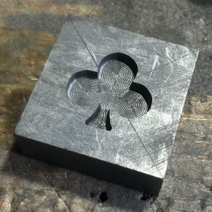 Graphite Mould with Clubs Card Suit, Ideal for Metal and Glass Casting, Handmade Casting Gift 2