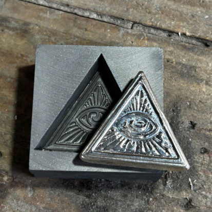 Graphite Mold – All Seeing Eye  – 2 Troy Oz 3