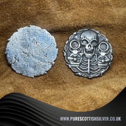28g Silver Coin, Bold Skull & Dual Pistols Motif, Collectible Treasure, Edgy Gift for Silver Enthusiasts 3