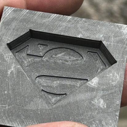 Graphite Mould – Superman Logo – 40 Grams 2
