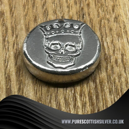 1oz Solid Silver Round with Embossed Crowned Skull – Artisanal Collectible, Ideal Gift for Numismatics and Gothic Decor Lovers 3